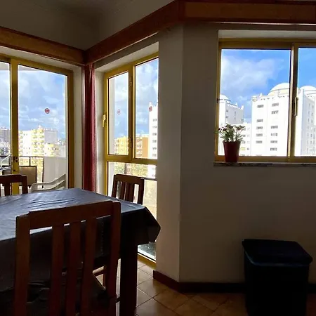 Clube Praia Da Rocha I דירה